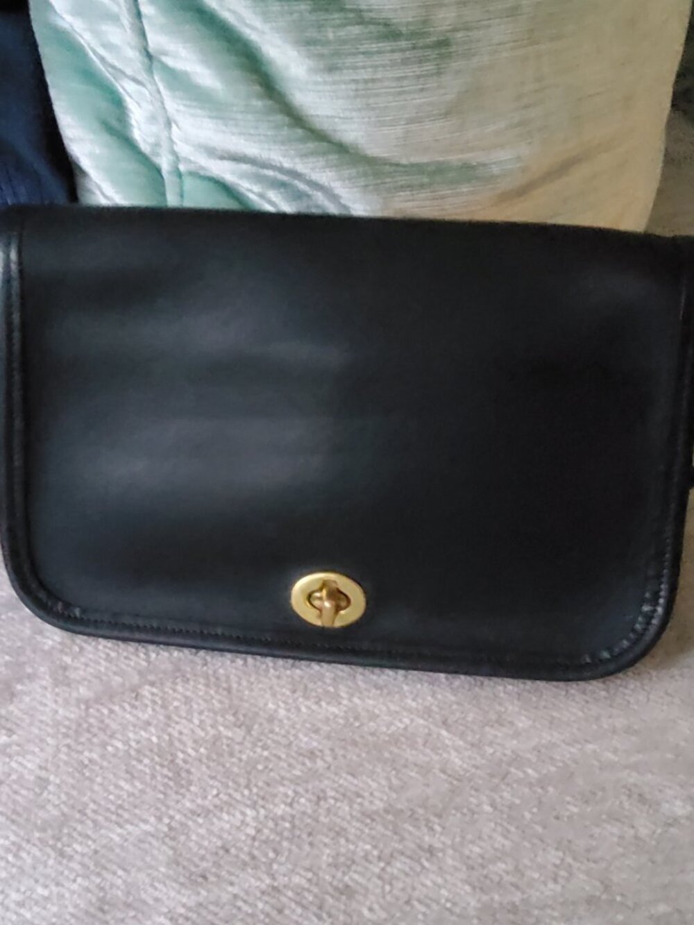 Vintage Coach Pocket Purse in Black 9755 + Hangtag